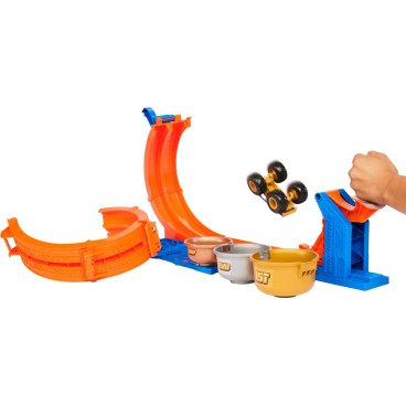 Hot Wheels Monster Trucks Loop & Flip Trophy Challenge autorata