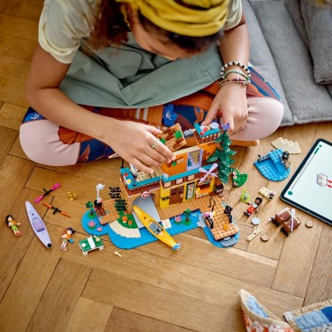 LEGO Friends 42626 Vesiurheilua seikkailuleirillä