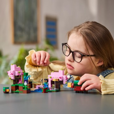 LEGO Minecraft 21260 Kukkiva kirsikkapuutarha