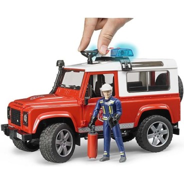 Bruder Land Rover Defender Station Wagon paloauto palomiehellä
