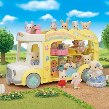 Sylvanian Families 3-kerrosbussi leikkipuistolla
